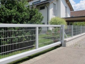 Zaunbau-Schiebetor mit Gitter_ Brix Zaun, Gitterzaun, Doppelstabmatten