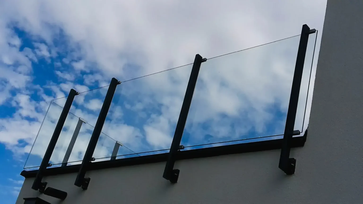 Aluminiumzaun, Brix Zaun, Metallzaun, Glas Balkon, Glas- System, Geländer, Balkon, Glas-Clips