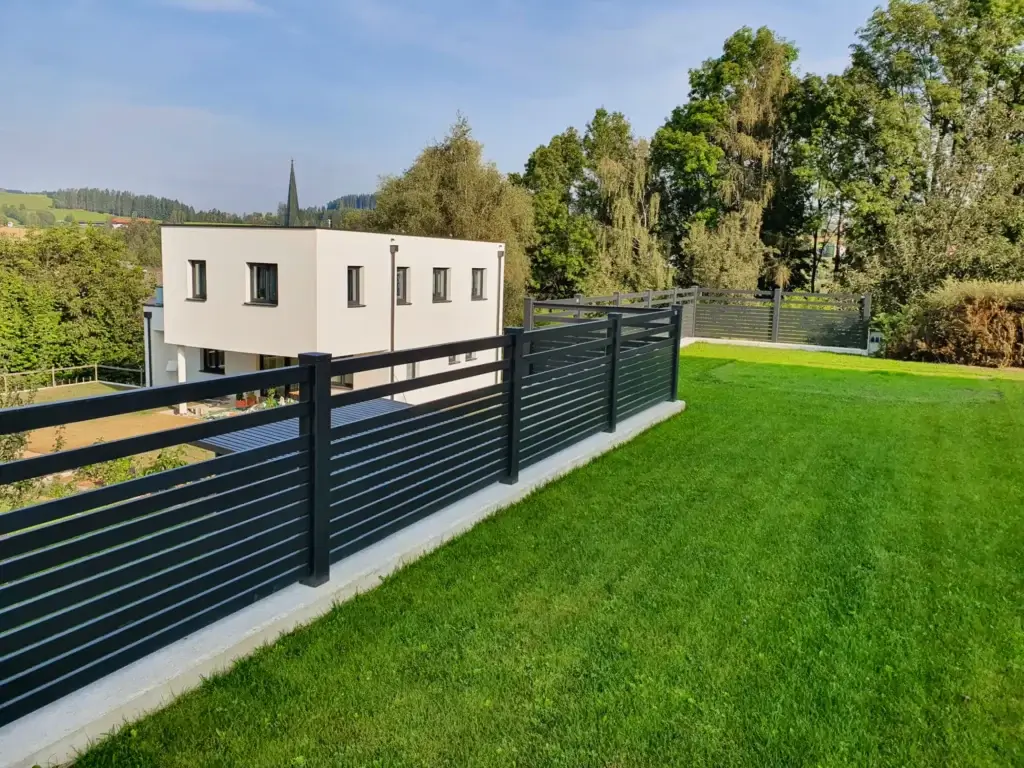 Aluminiumzaun, Brix Zaun, Metallzaun, Geländer, Balkon, Staketto,