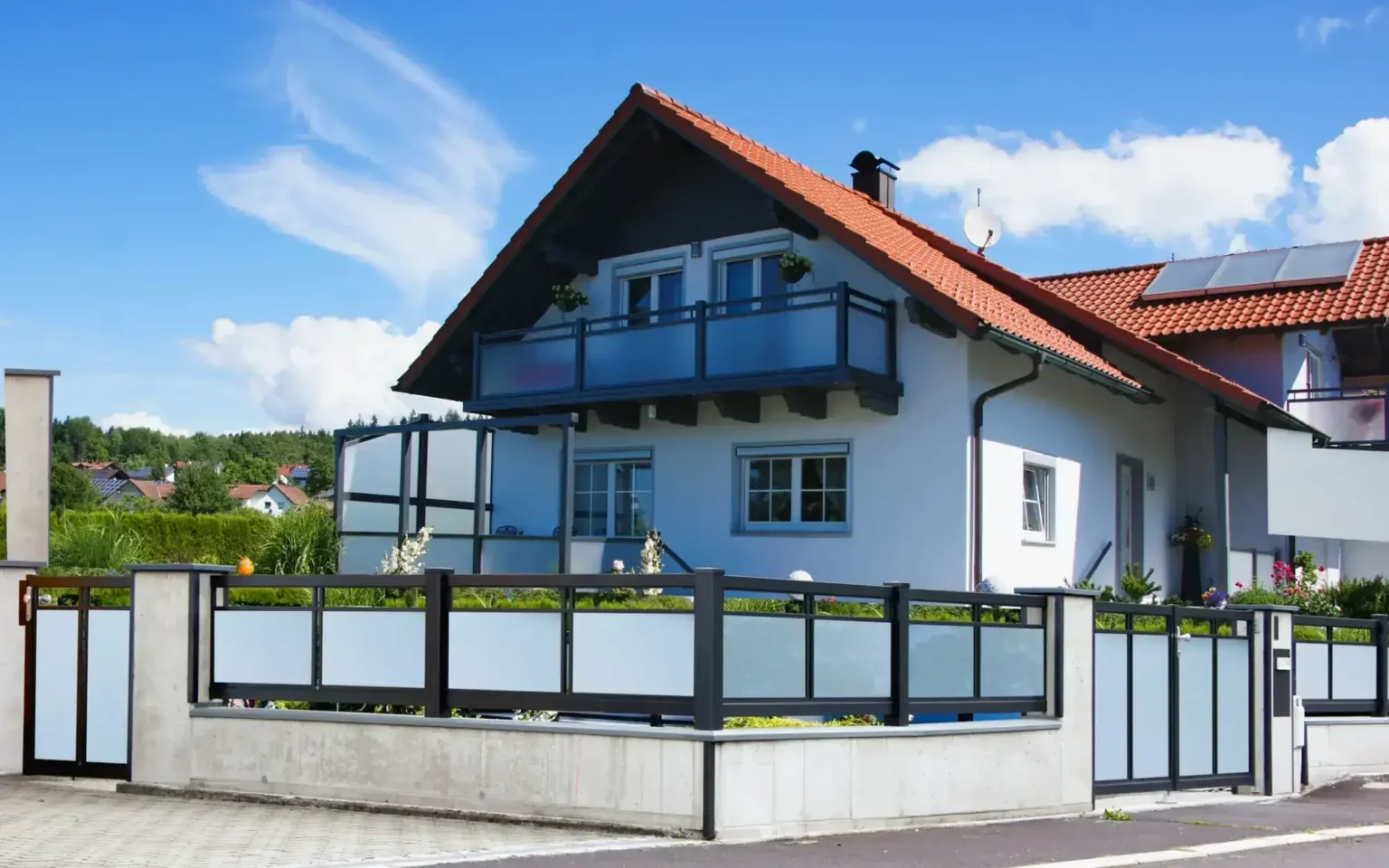 Aluminiumzaun, Brix Zaun, Metallzaun, Decor Perforee, Zaunfeld, Gehtüre, Flügeltor, Geländer