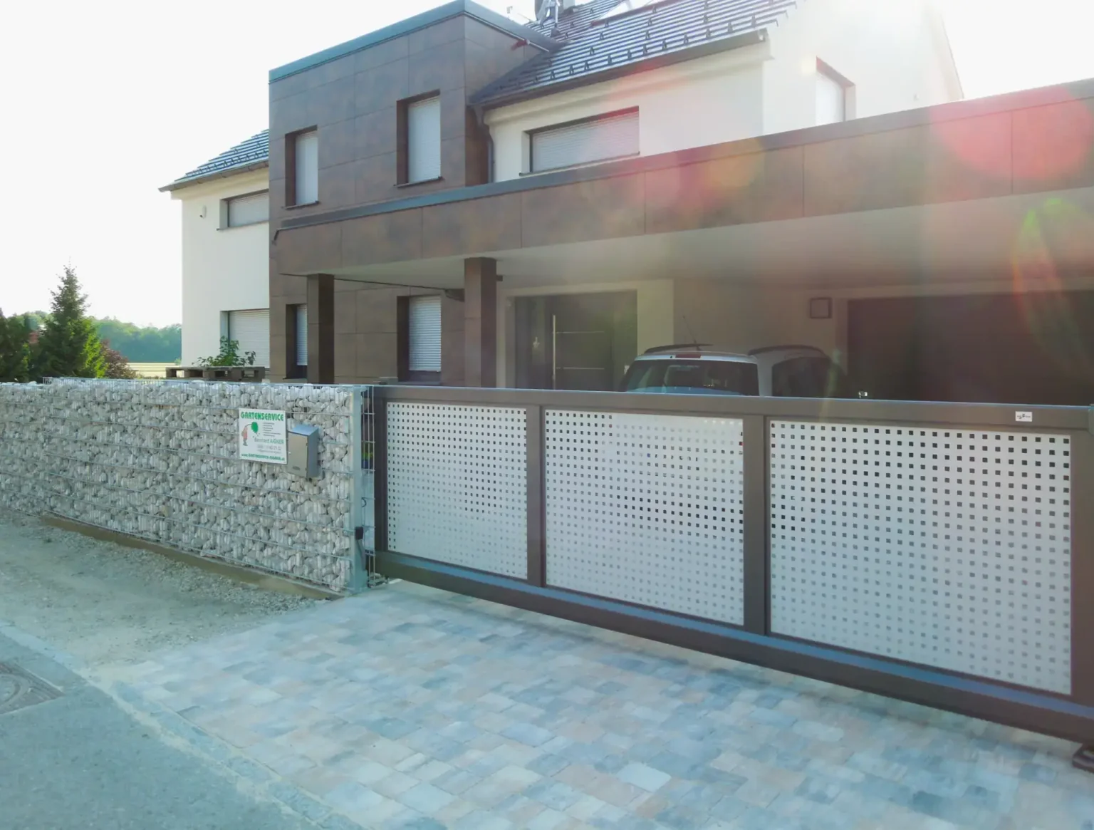 Aluminiumzaun, Brix Zaun, Metallzaun, Flat Design, Schiebetor, Gehtüre, Flügeltor