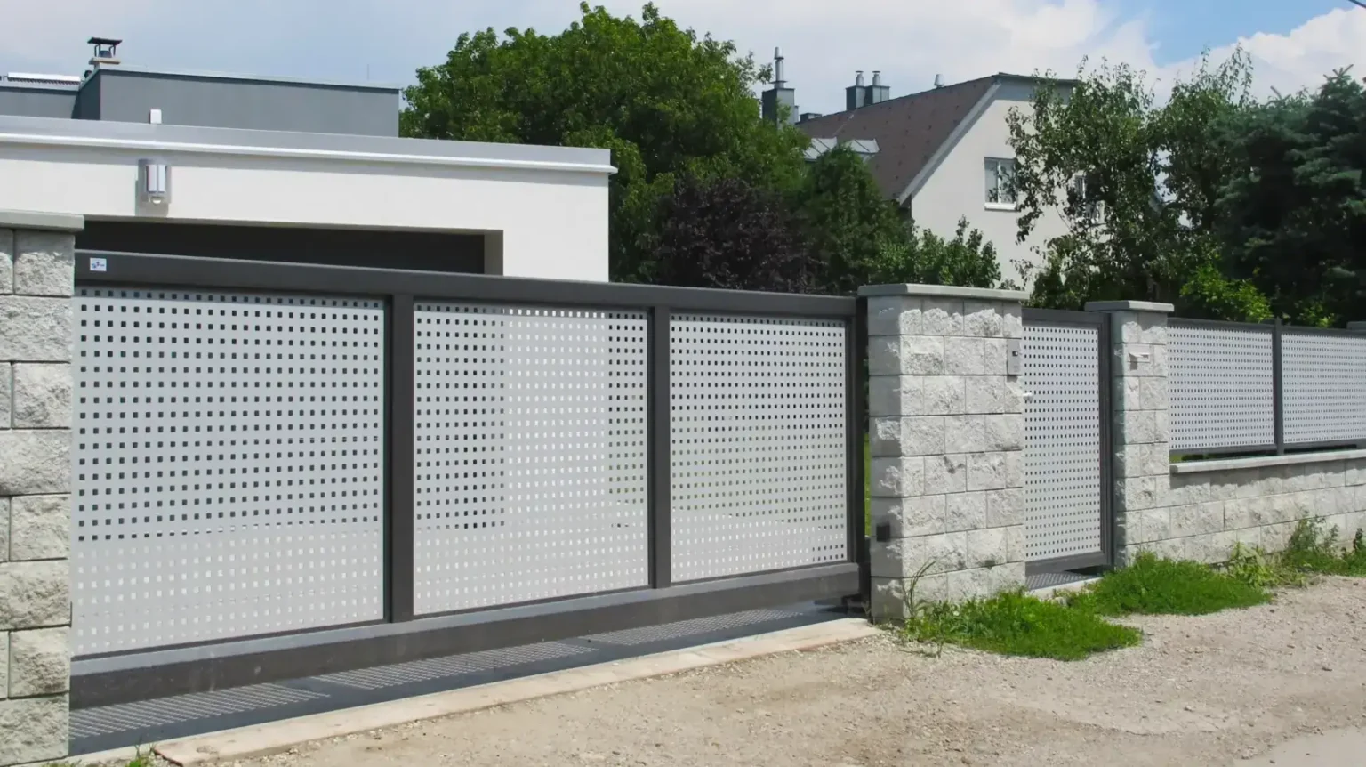 Aluminiumzaun, Brix Zaun, Metallzaun, Flat Design, Schiebetor, Gehtüre, Zaunfeld