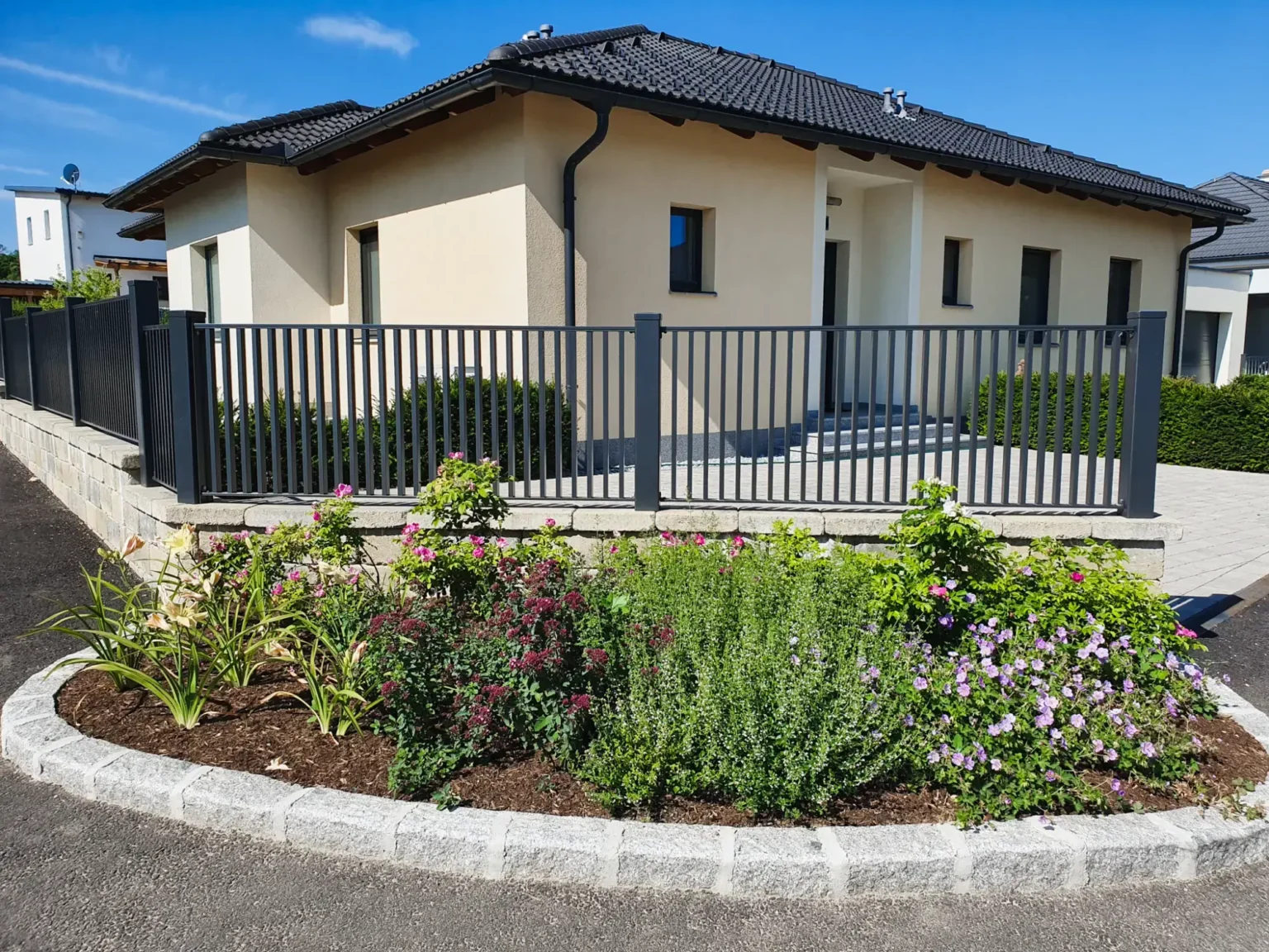 Aluminiumzaun, Brix Zaun, Metallzaun, Inquer Zaunfeld,Stabzaun