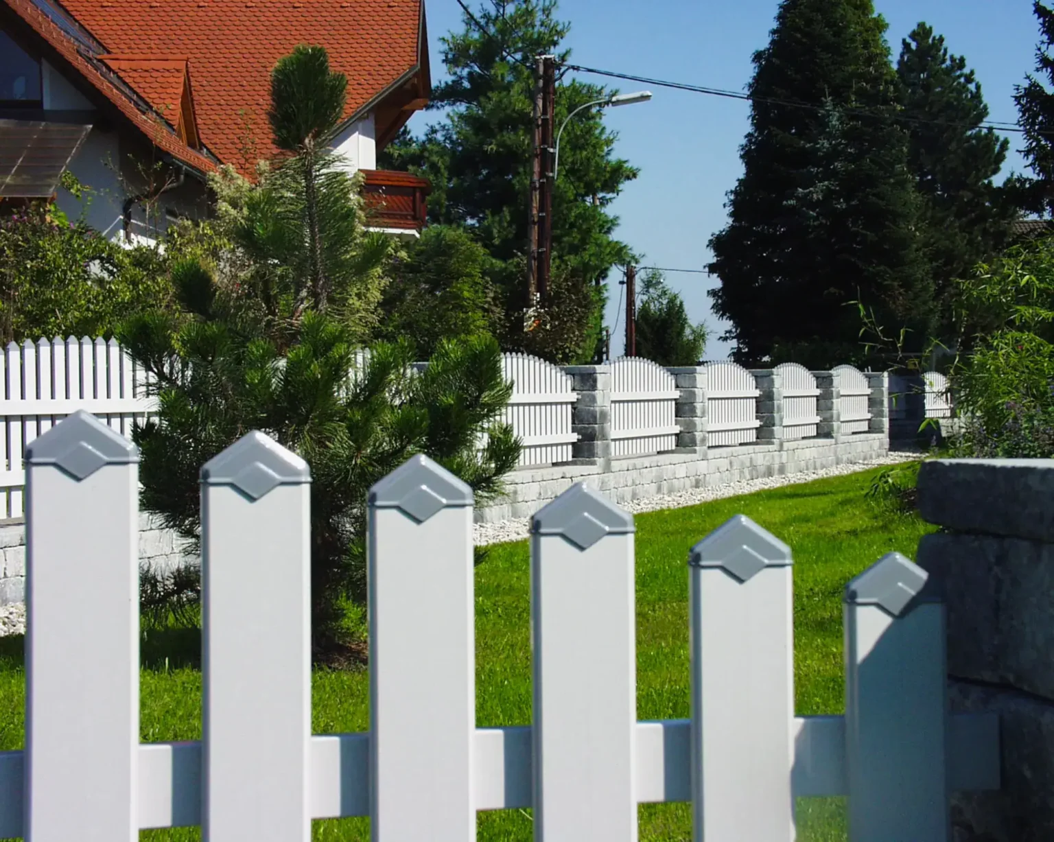 Aluminiumzaun, Brix Zaun, Metallzaun, Latte Classic Zaunfeld