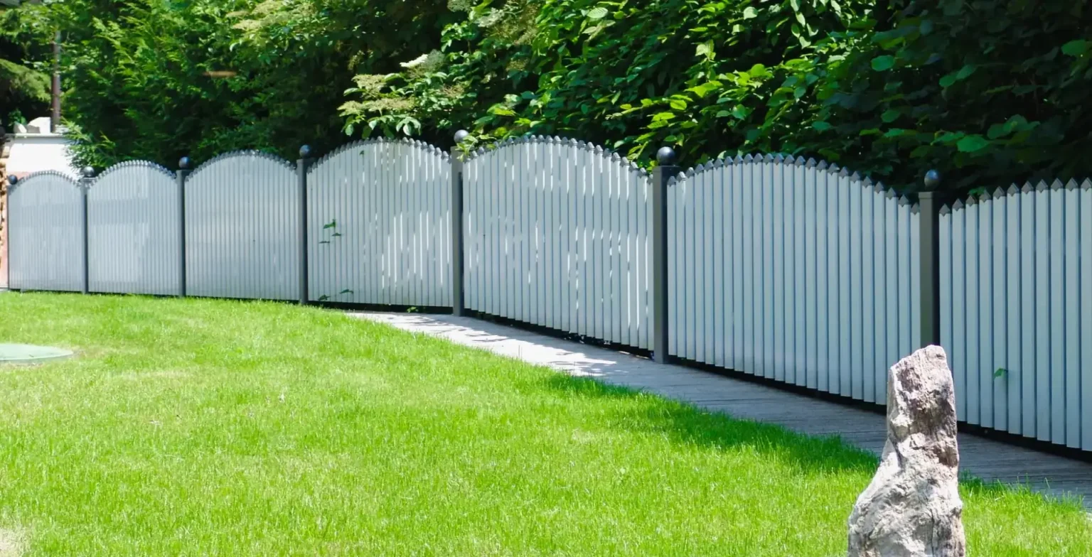 Aluminiumzaun, Brix Zaun, Metallzaun, Latte Classic Zaunfeld, Spitzkappe