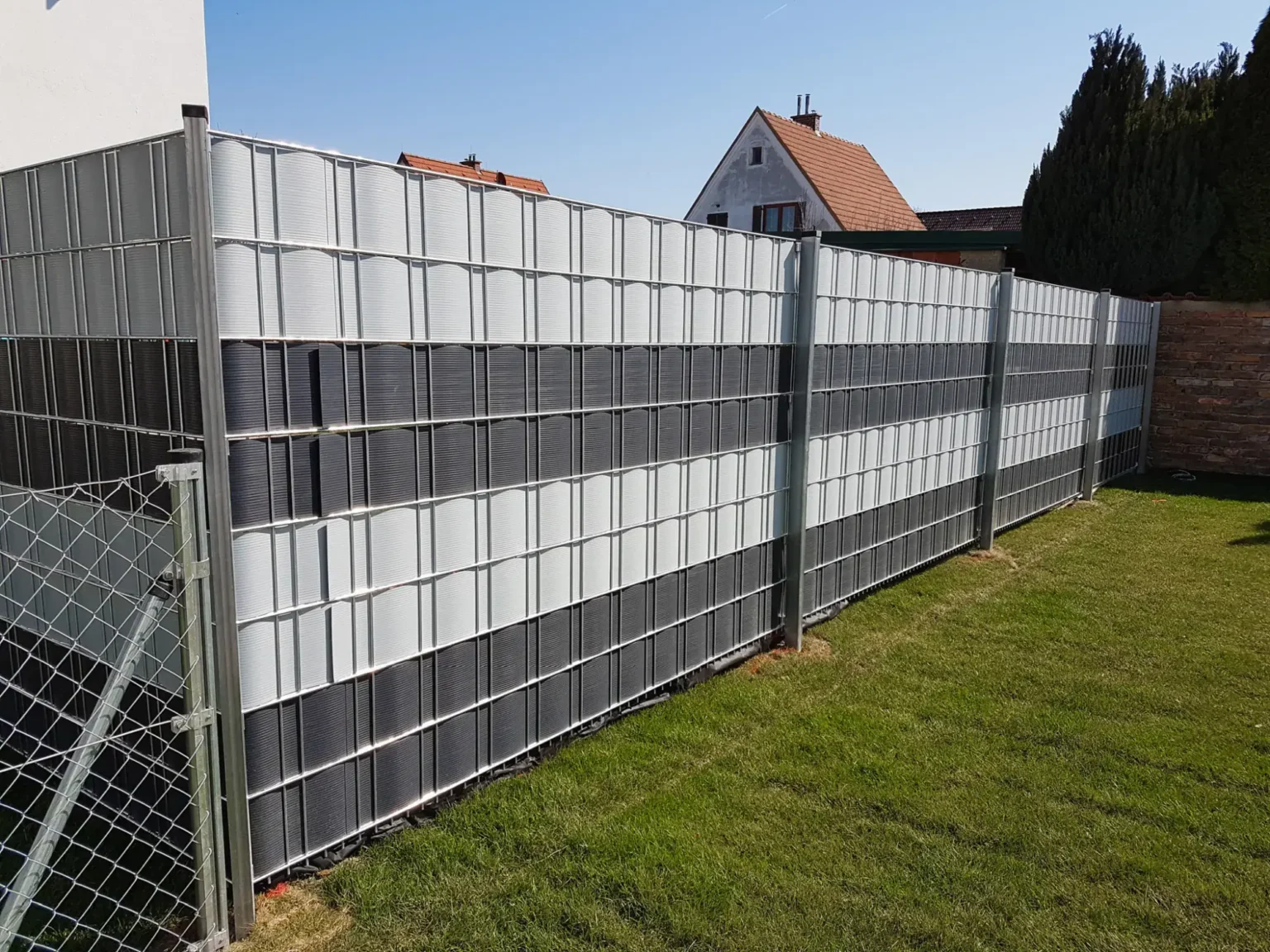 Aluminiumzaun, Brix Zaun, Drahtgitter, Zaunbau, Sichtschutz, Gitter-Matten, Doppelstab