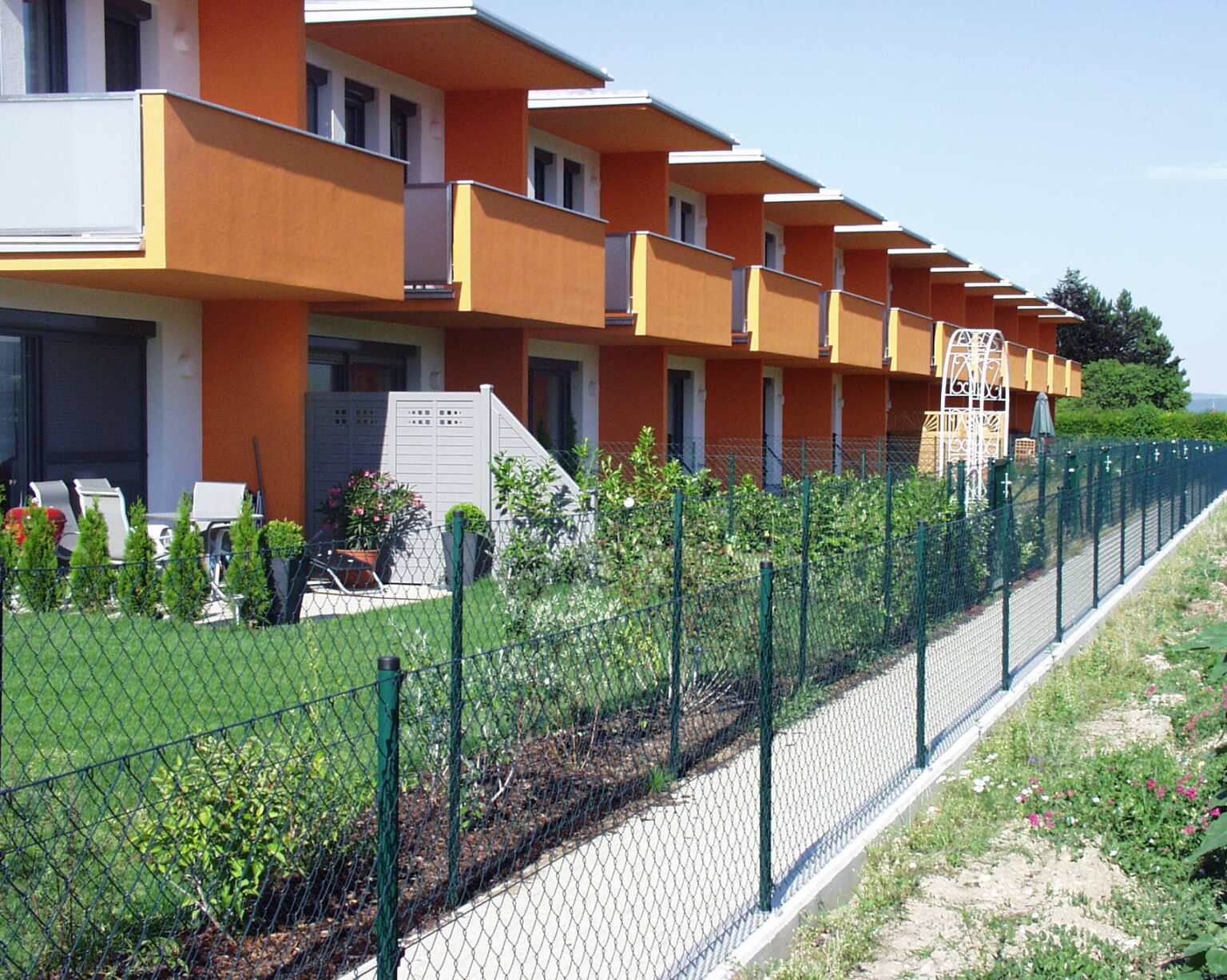 Aluminiumzaun, Brix Zaun, Zaunbau, Drahtgeflecht, Maschendraht