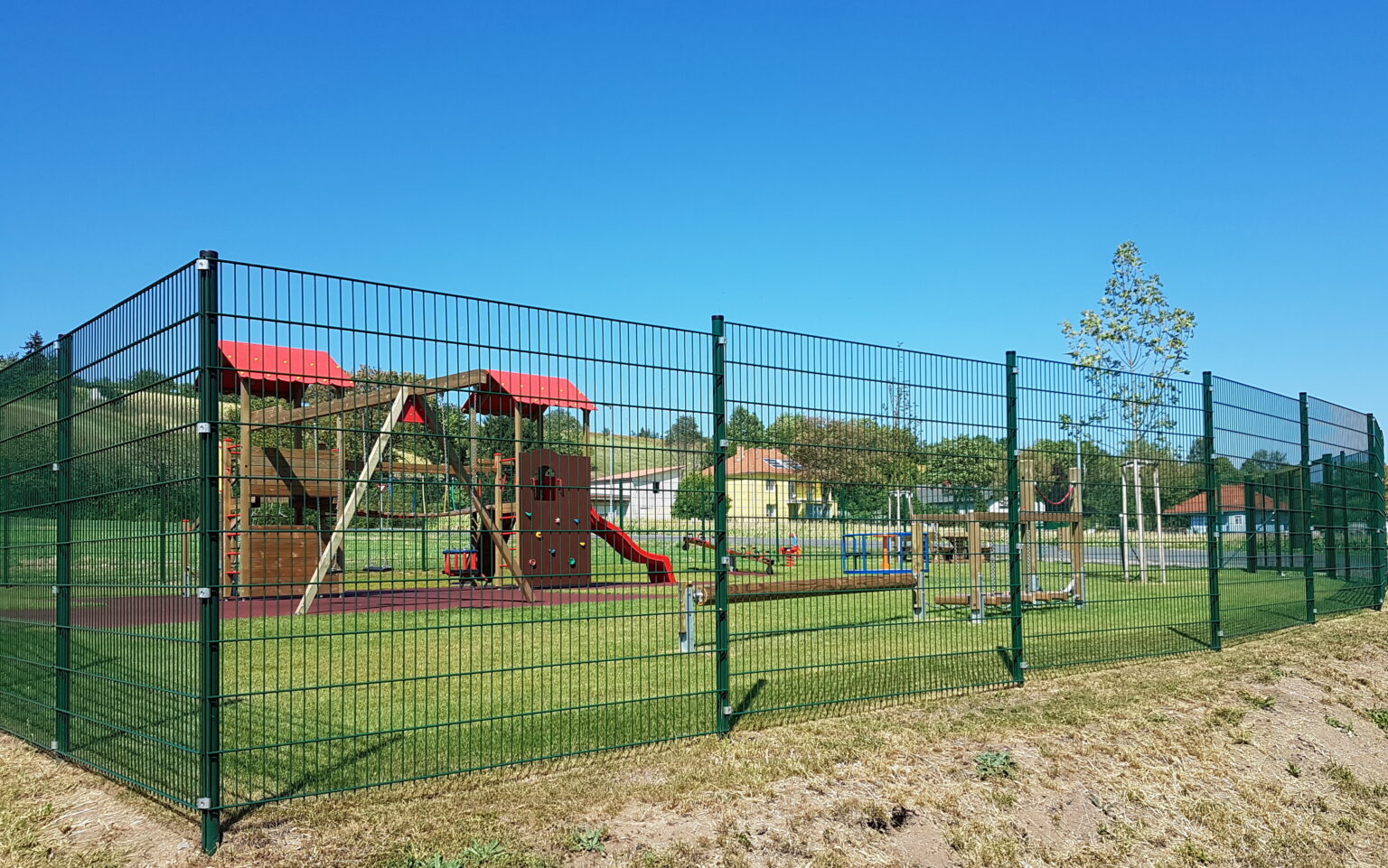 Aluminiumzaun, Brix Zaun, Drahtgitter, Zaunbau,