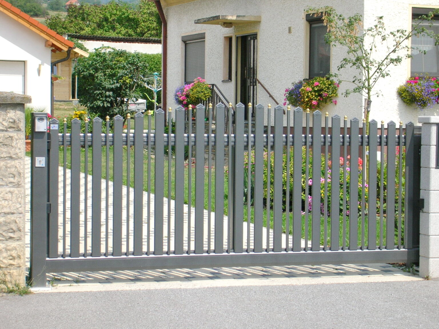 Aluminiumzaun, Brix Zaun, Metallzaun, Latte-Zwischenstab, Schiebetor