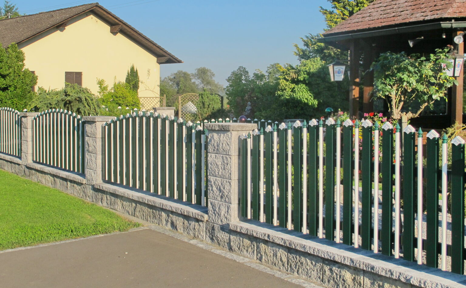 Aluminiumzaun, Brix Zaun, Metallzaun, Latte-Zwischenstab, Zaunfeld