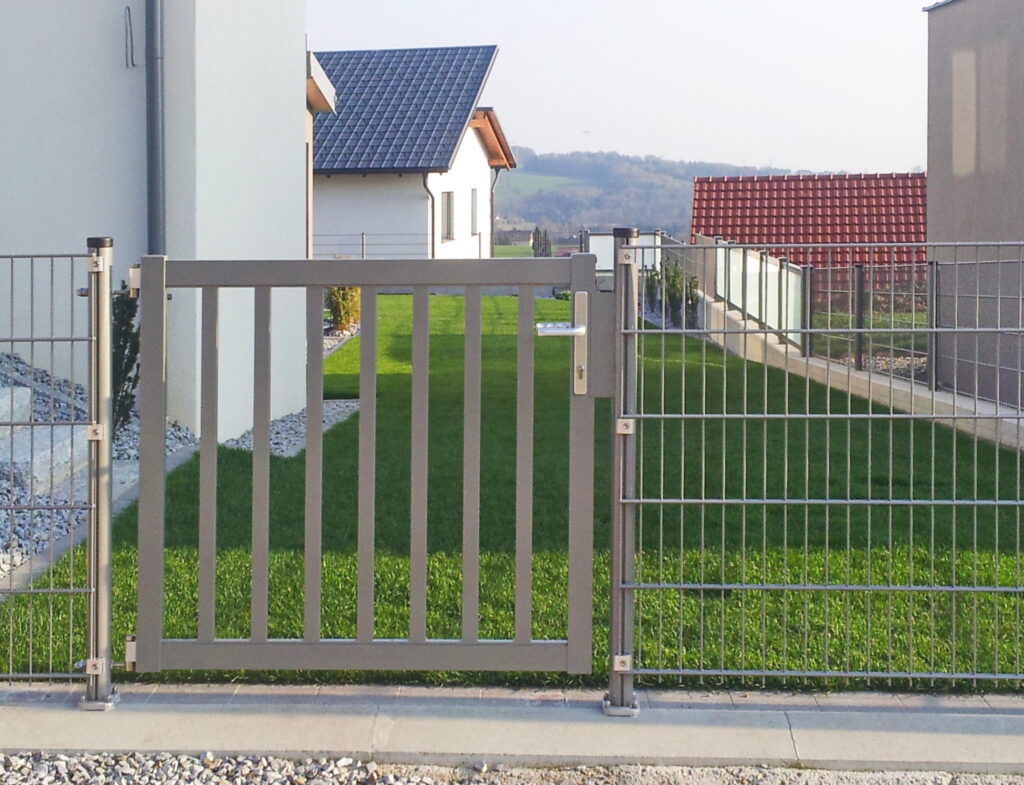 Aluminiumzaun, Brix Zaun, Drahtgitter, Zaunbau, Gehtüre