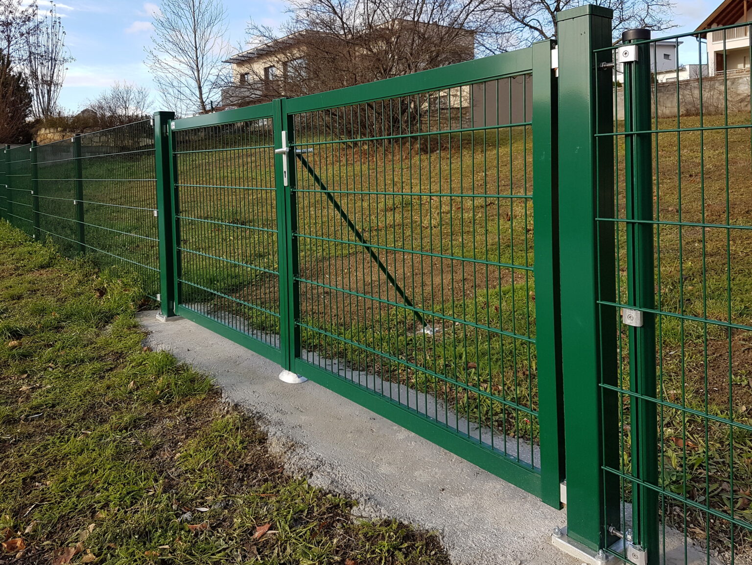 Aluminiumzaun, Brix Zaun, Drahtgitter, Zaunbau, Flügeltor