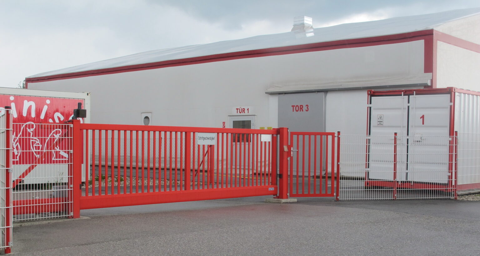 Aluminiumzaun, Brix Zaun, Drahtgitter, Zaunbau, Schiebetor, Gehtüre