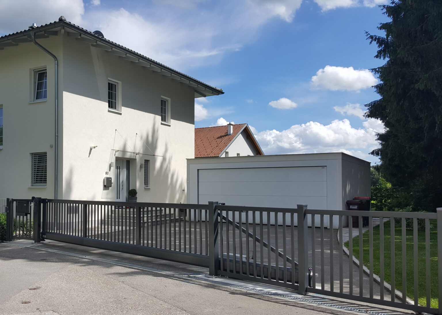 Aluminiumzaun, Brix Zaun, Drahtgitter, Zaunbau, Schiebetor