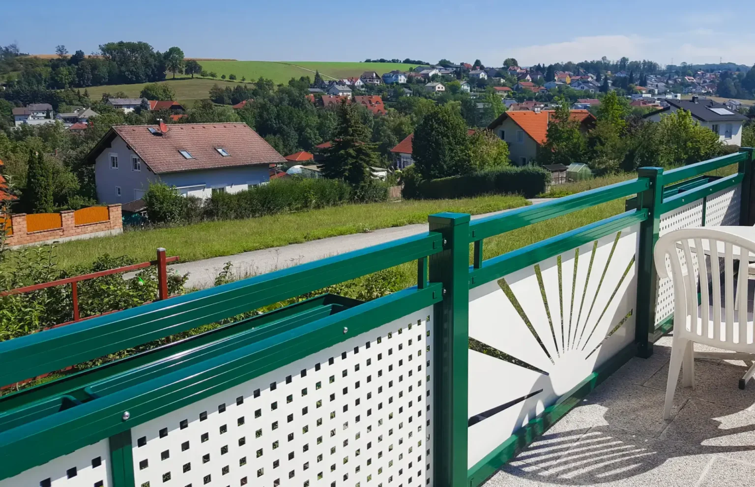 Aluminiumzaun, Brix Zaun, Metallzaun, Flatdesign, Flat-Design, Geländer, Balkon, Motiv, Blech