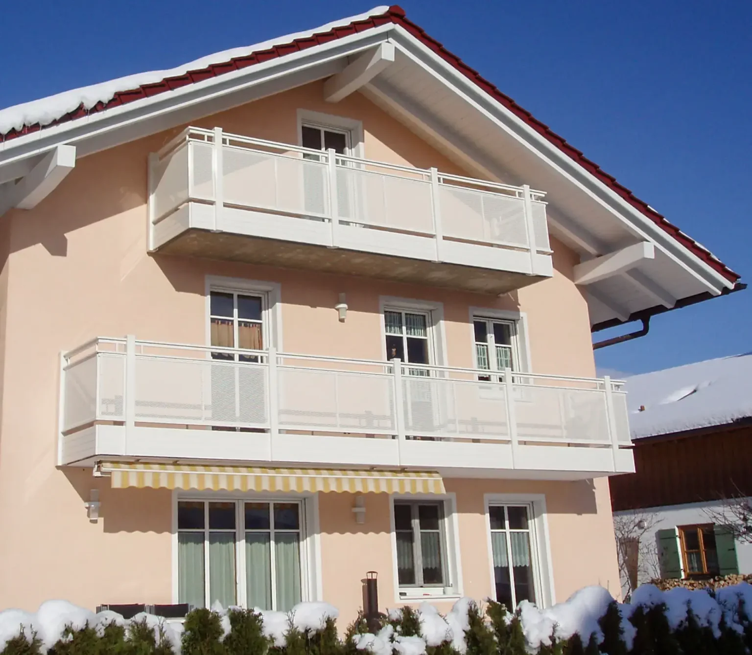 Aluminiumzaun, Brix Zaun, Metallzaun, Flatdesign, Flat-Design, Geländer, Balkon,