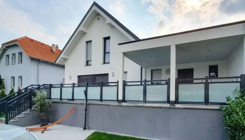 Aluminiumzaun, Brix Zaun, Metallzaun, Glas Balkon, Glas- System, Geländer, Balkon, Glasal