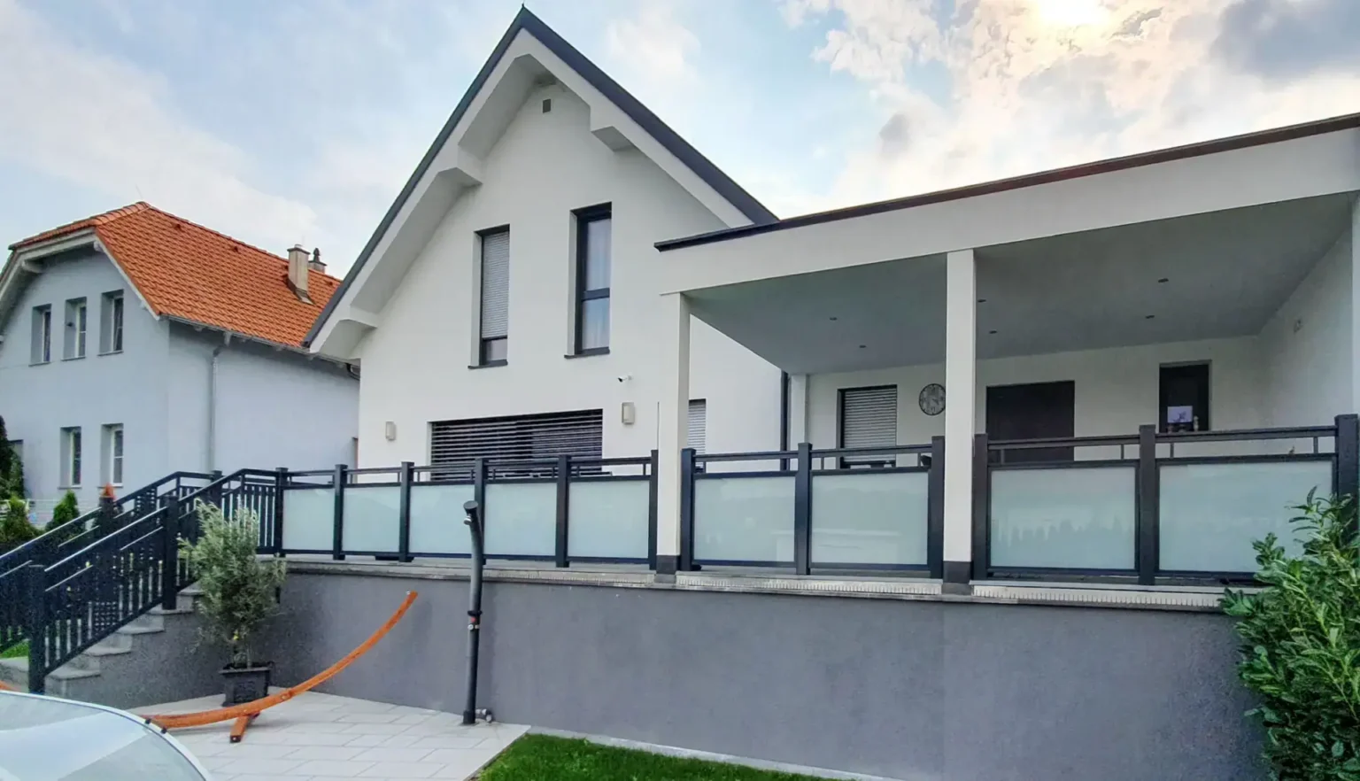 Aluminiumzaun, Brix Zaun, Metallzaun, Glas Balkon, Glas- System, Geländer, Balkon, Glasal