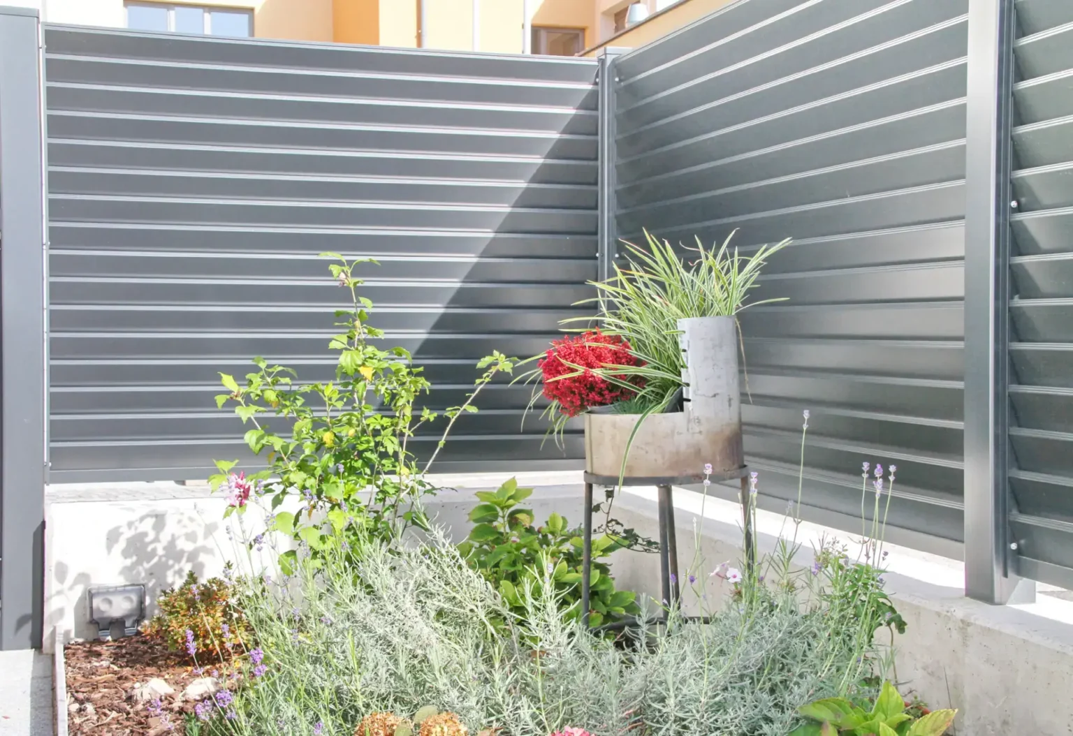 Aluminiumzaun, Aluminiumsichtschutz, Brix Zaun, Blickschutz, Privatsphäre