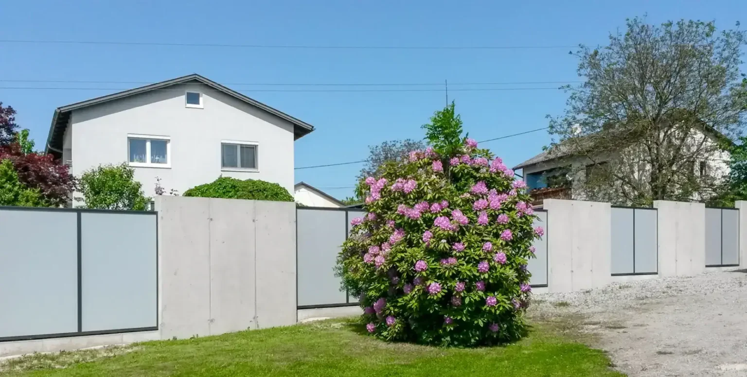 Aluminiumzaun, Brix Zaun, Sichtschutzzaun, Flat-Design, Vollblech