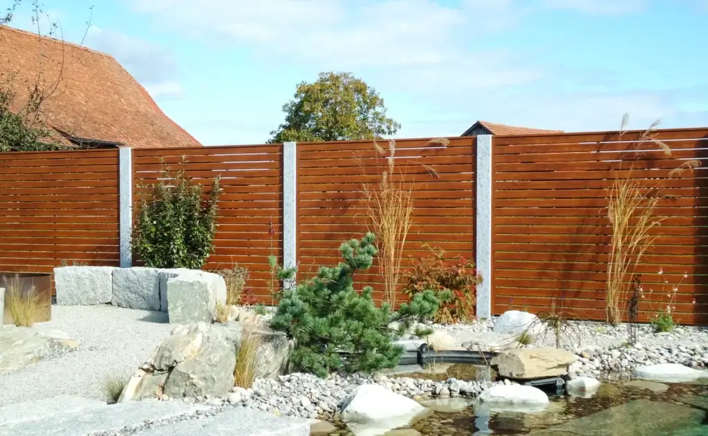 Aluminiumzaun, Aluminiumsichtschutz, Privatsphäre, Terrassensichtschutz, Blickschutz, Brix Zaun, Latten-Füllung