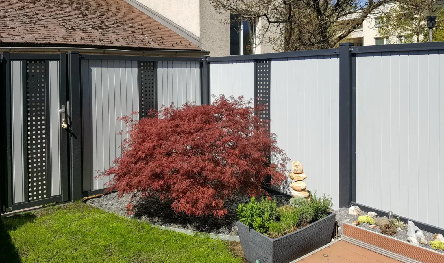 Aluminiumzaun, Aluminiumsichtschutz, Blickschutz, Brix Zaun, Latten-Füllung