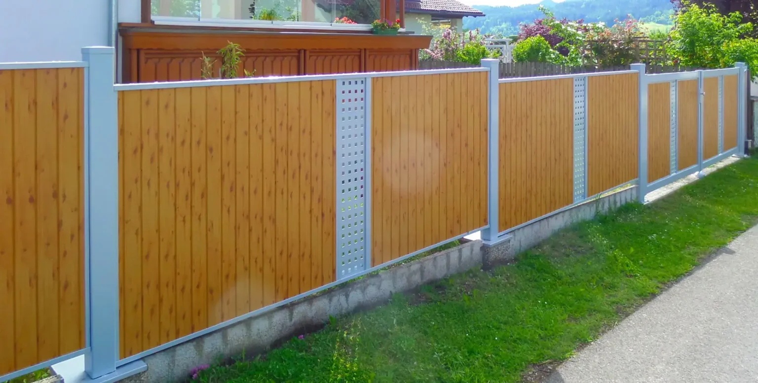 Aluminiumzaun, Aluminiumsichtschutz, Blickschutz, Brix Zaun, Latten-Füllung