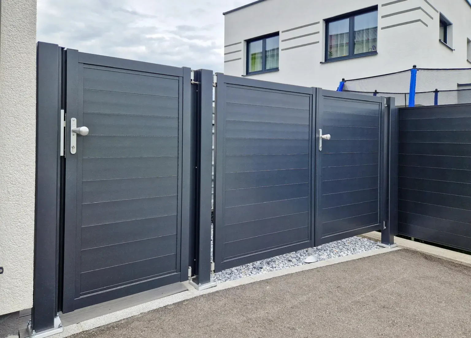 Aluminiumzaun, Aluminiumtor, Brix Zaun, Metallzaun,, Privée, Zaunfeld, Gehtür, Flügeltor, Sichtschutz