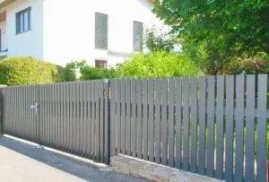Aluminiumzaun, Aluminiumtor, Brix Zaun, Metallzaun, Verti.Sign, Zaunfeld, Flügeltor