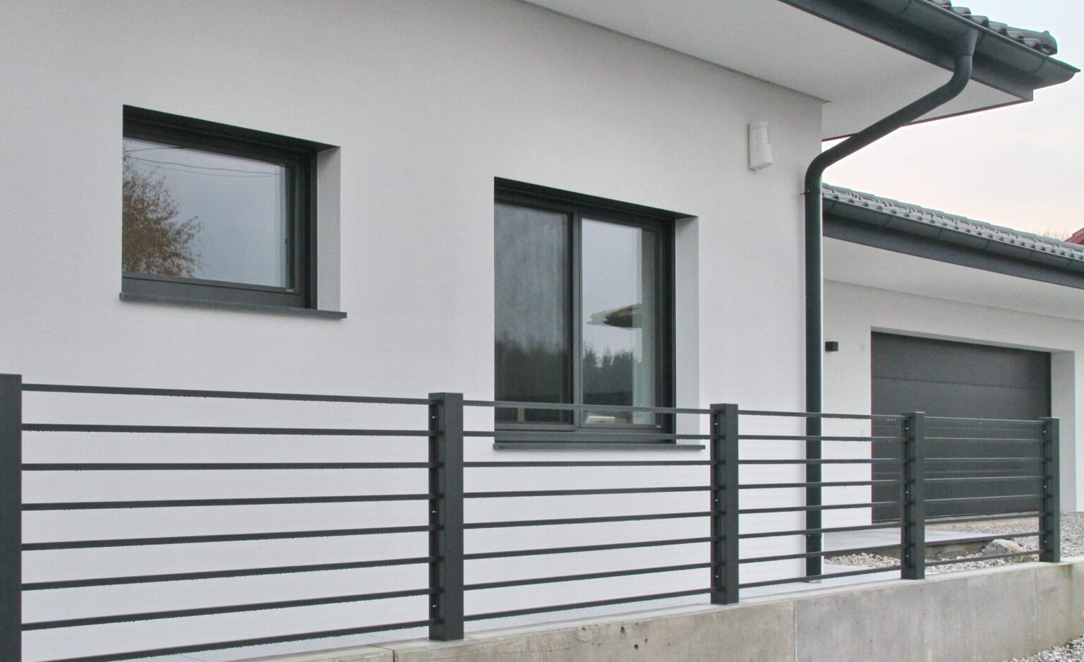 Aluminiumzaun, Metallzaun, Gartenzaun, Horizontal, Brix Zaun, Frontline