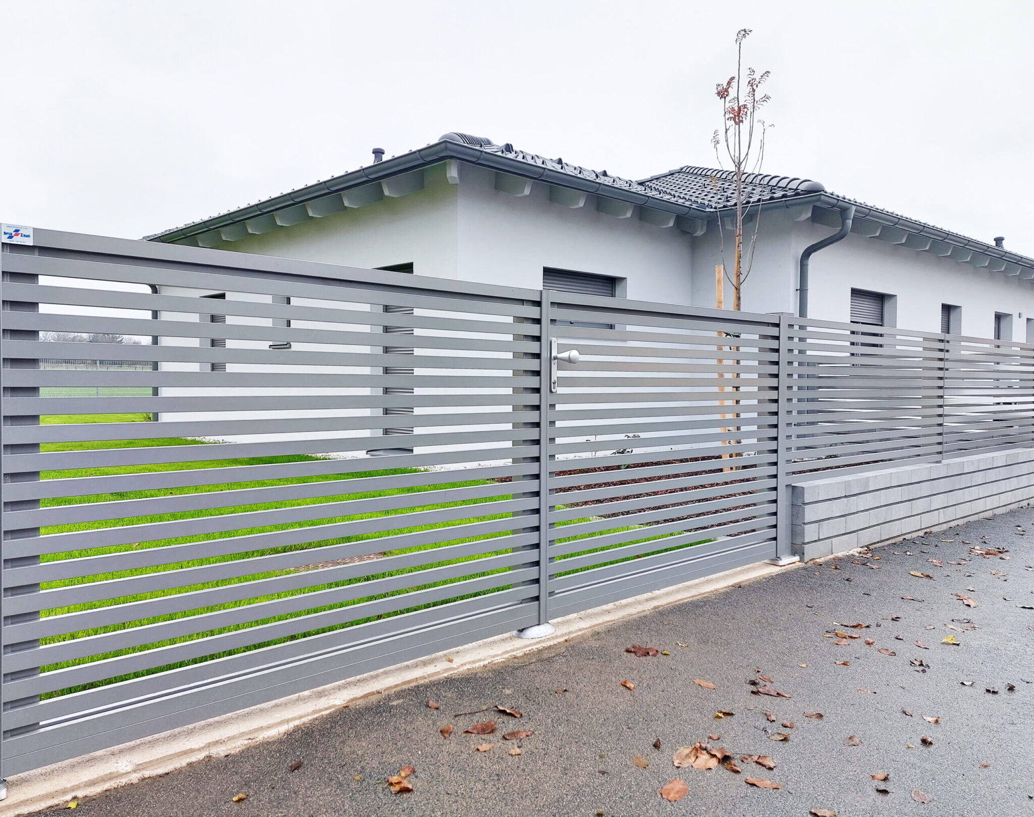 Aluminiumzaun, Aluminiumtor, Flügeltor, Zaunfeld, Gartentor, Horizontal, Brix Zaun, Frontline