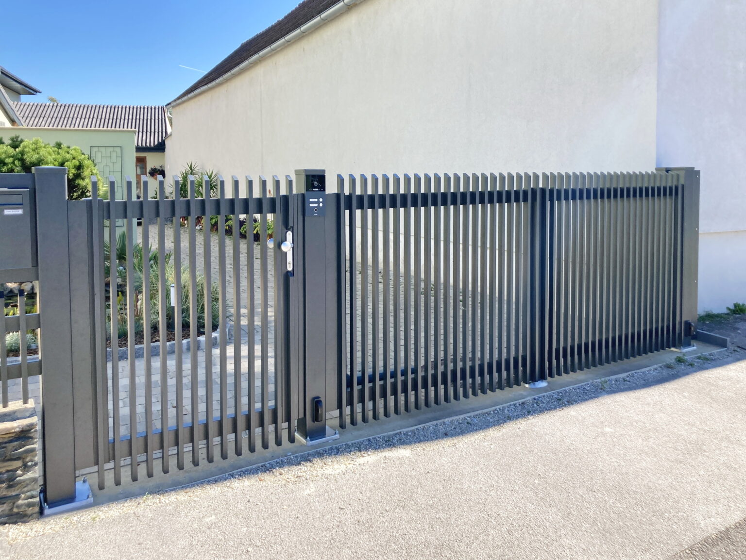 Brixzaun, Brix Tor, Alu Tor, Metall tor, Stab, Vertikal, Paliquad, E-Antrieb