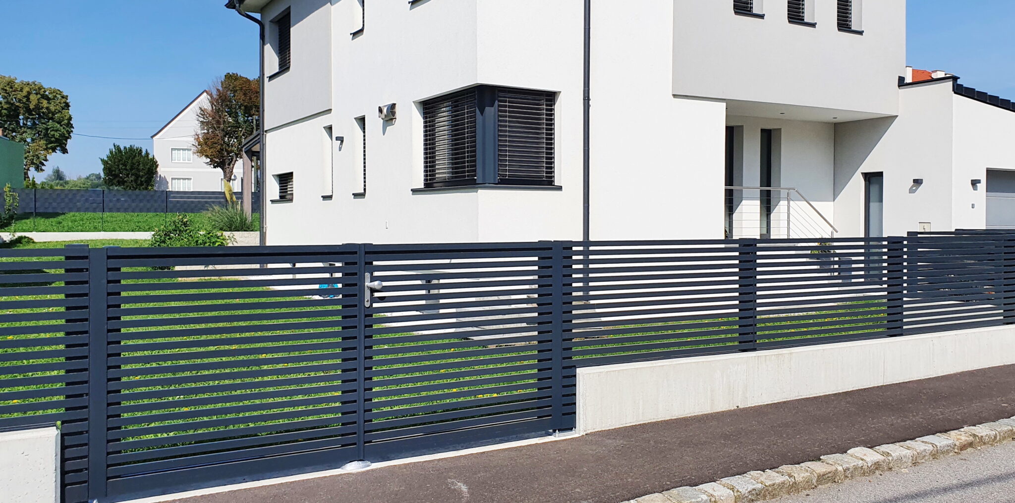 Aluminiumzaun, Aluminiumtor, Flügeltor, Zaunfeld, Gartentor, Horizontal, Brix Zaun, Frontline