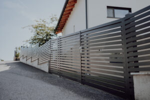 Aluminiumzaun, Aluminiumtor, Flügeltor, Zaunfeld, Gartentor, Horizontal, Brix Zaun, Frontline