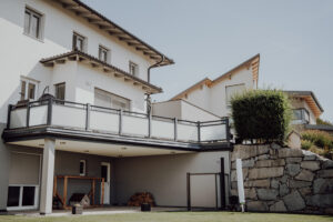 Aluminiumzaun, Brix Zaun, Metallzaun, Flatdesign, Flat-Design, Geländer, Balkon,